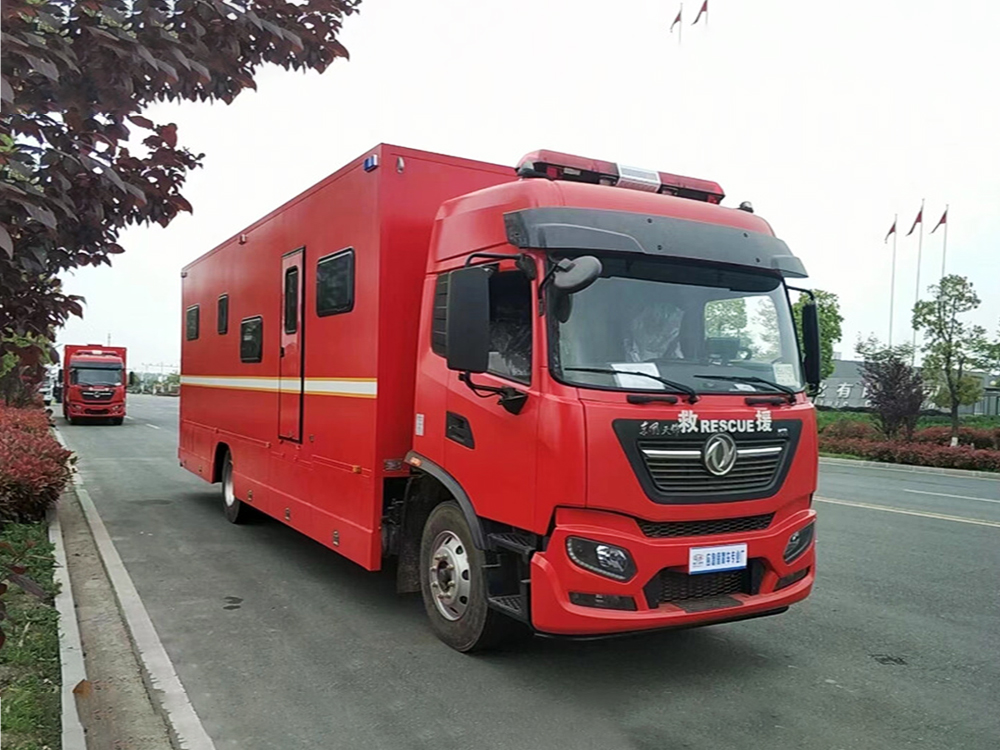 東風(fēng)天錦宿營(yíng)車(chē)